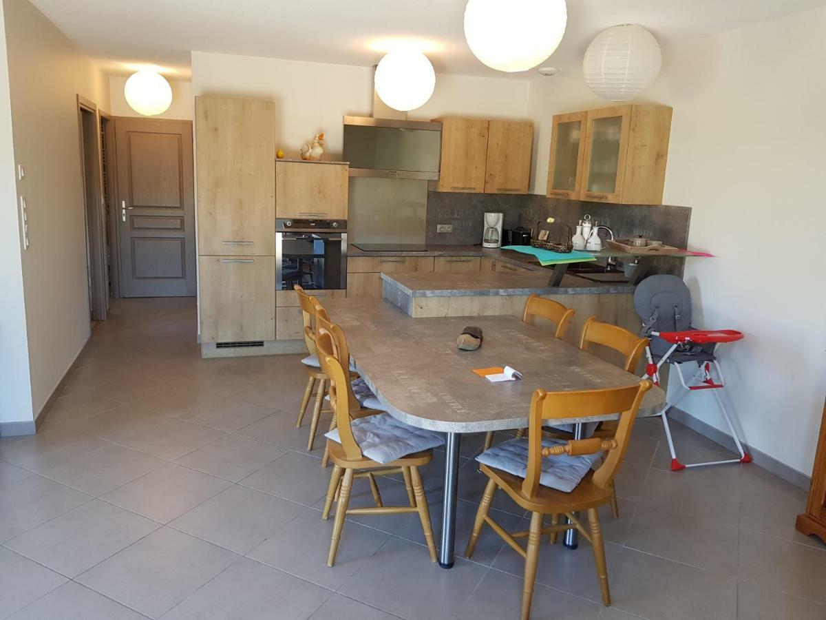 Gite Le Petit Pied-A-Terre La Chapelle-Saint-Sauveur  Eksteriør bilde